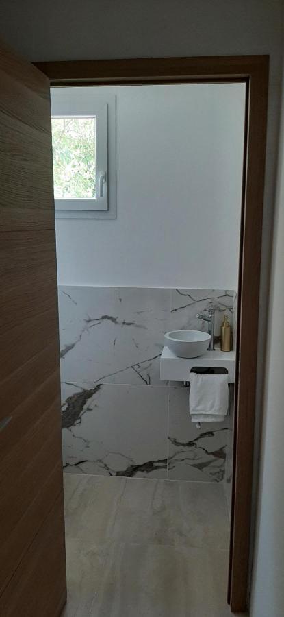 Magnifique Appartement 2 Chambres Avec 50 M2 De Jardin Privatif La Crau Εξωτερικό φωτογραφία