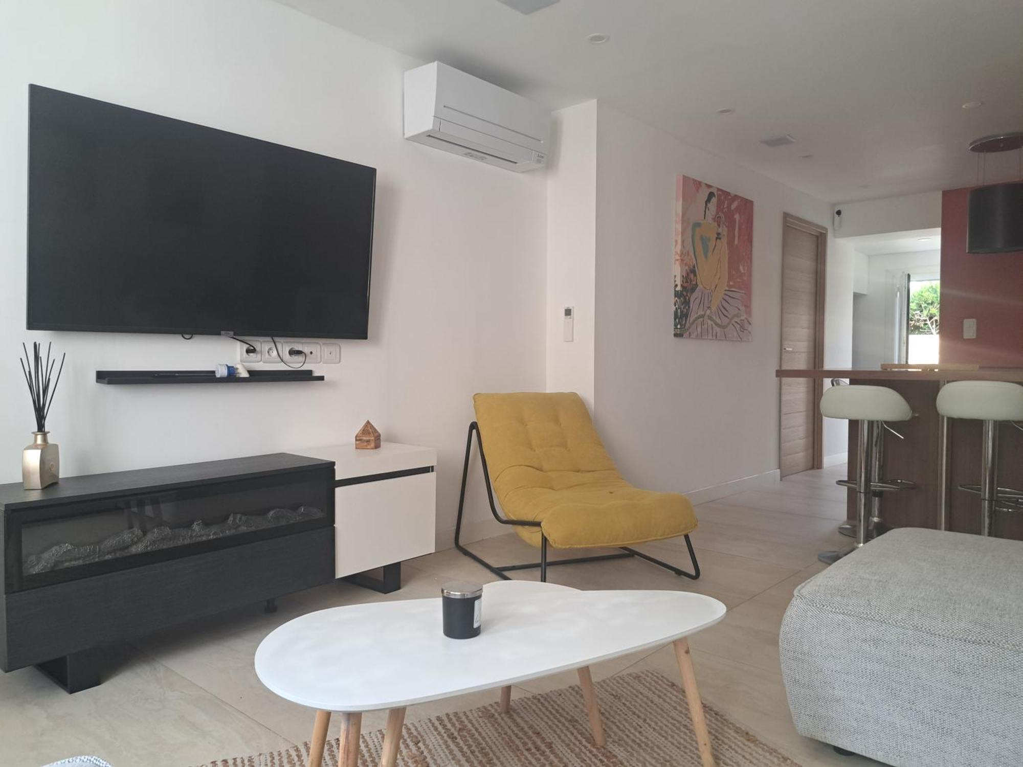 Magnifique Appartement 2 Chambres Avec 50 M2 De Jardin Privatif La Crau Δωμάτιο φωτογραφία