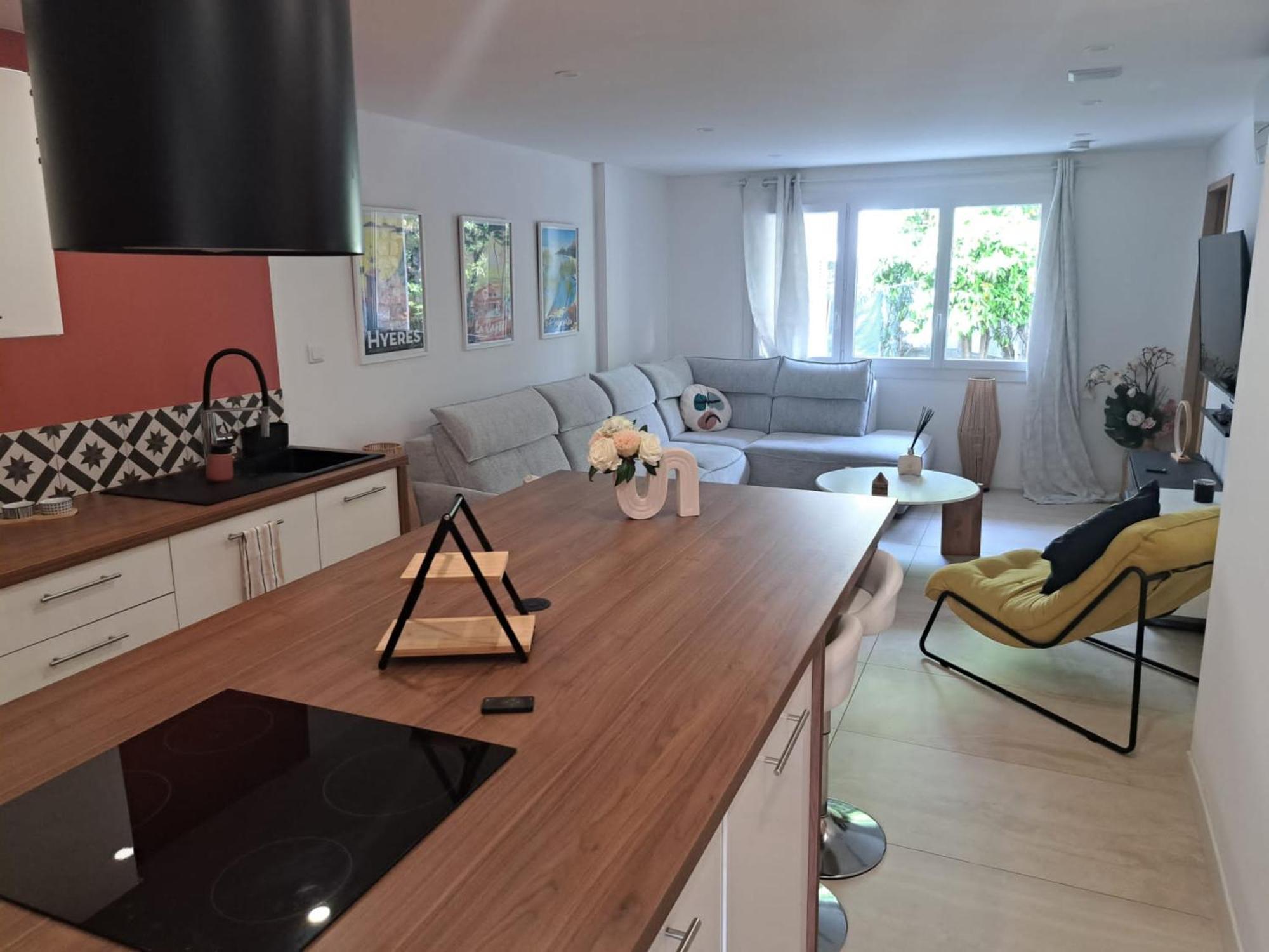 Magnifique Appartement 2 Chambres Avec 50 M2 De Jardin Privatif La Crau Εξωτερικό φωτογραφία