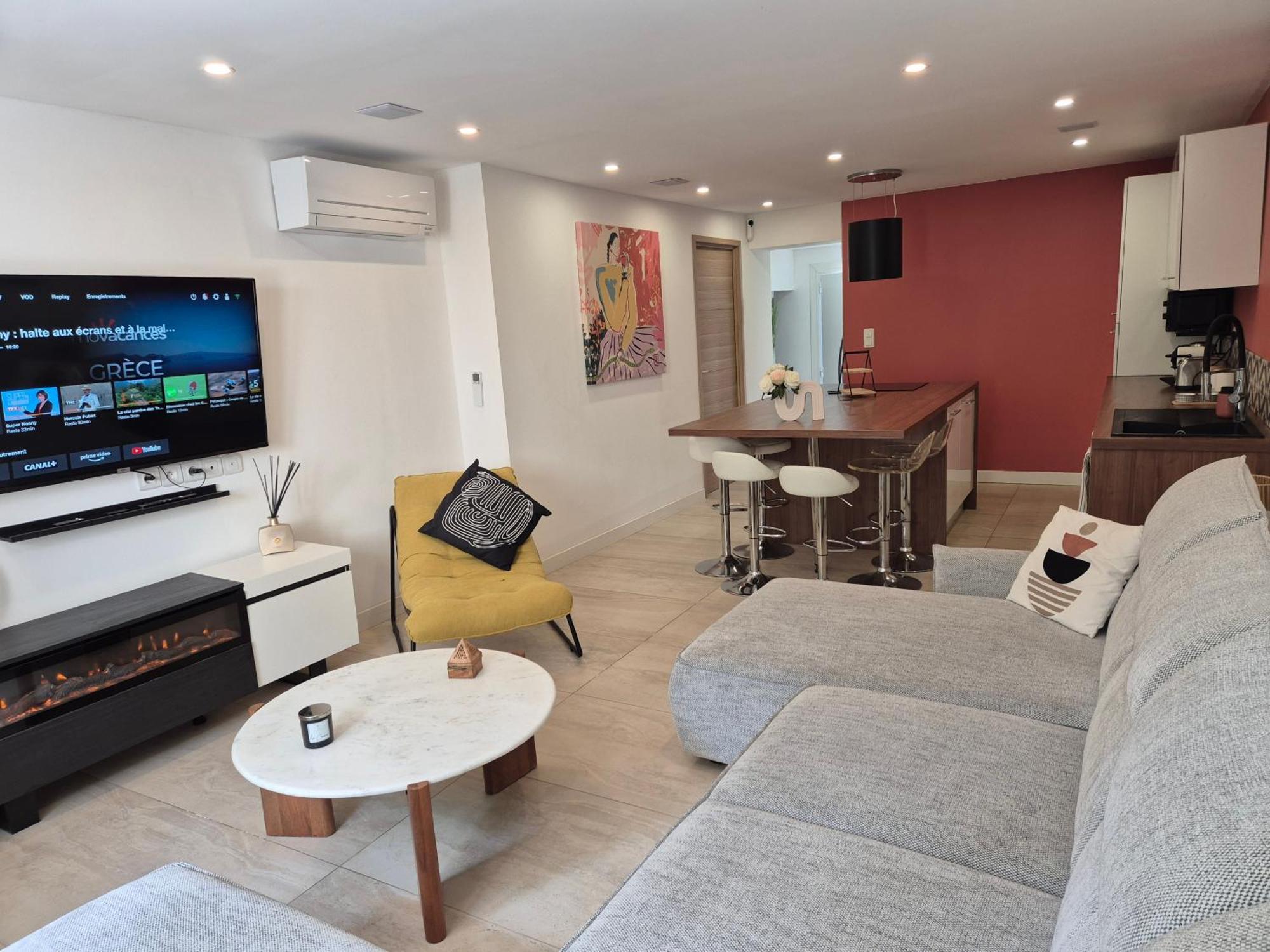 Magnifique Appartement 2 Chambres Avec 50 M2 De Jardin Privatif La Crau Εξωτερικό φωτογραφία
